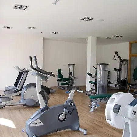 16 Personen - 325 Qm - 9 Schlafzimmer 3 Baeder Holiday home *